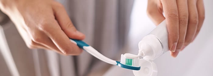 what is potassium nitrate used for in toothpaste