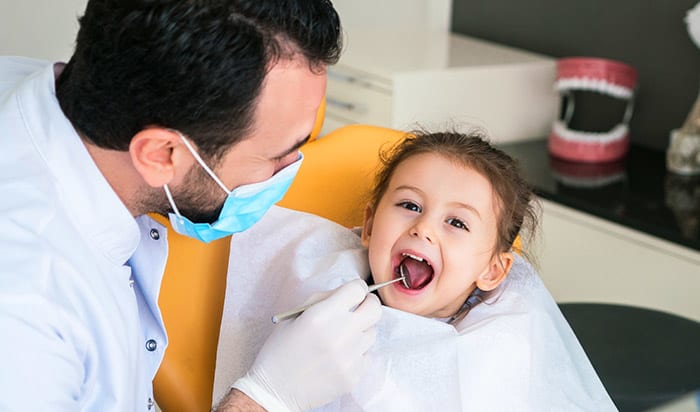 first visit to dentist baby